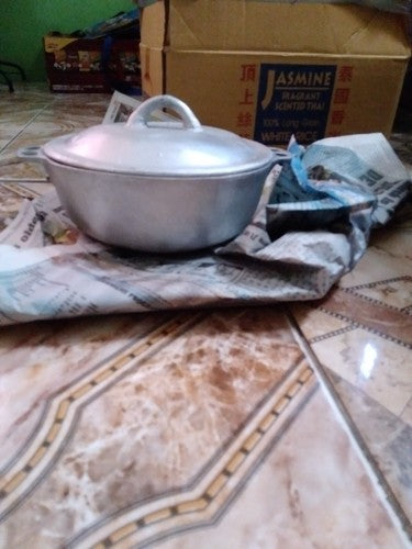 Jamaican Dutch Pot from Jamaica Market 9.50z Small with Lid